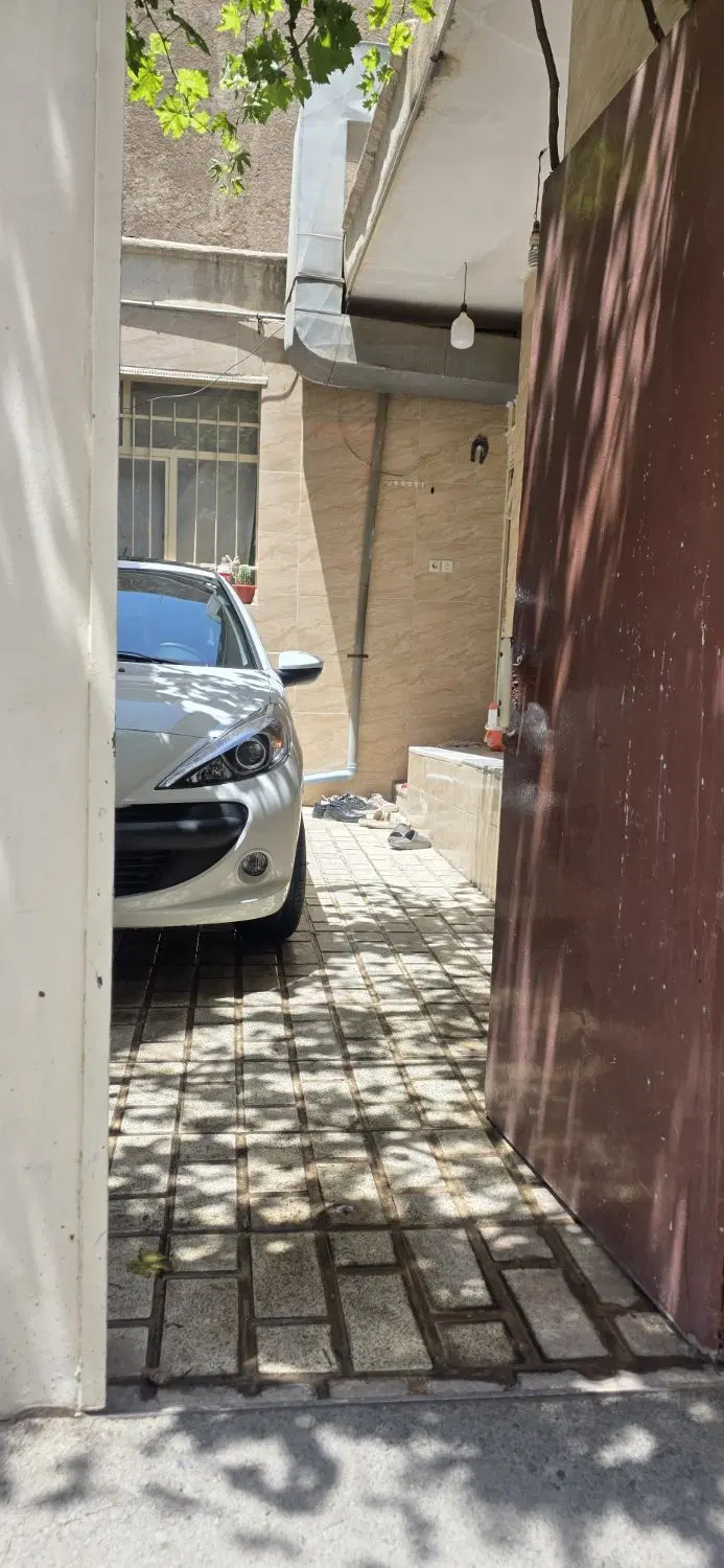 خانه حیاط دار ویلایی