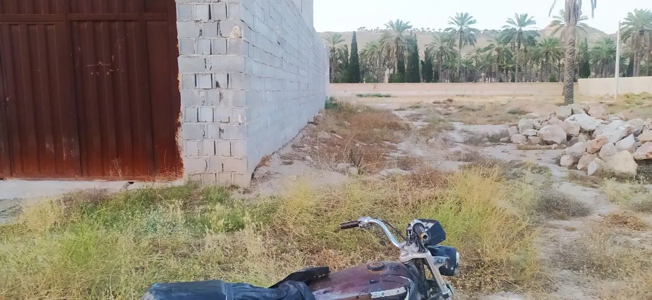 یک قواره زمین۳۶۰متری   درب از شمال و جنوب