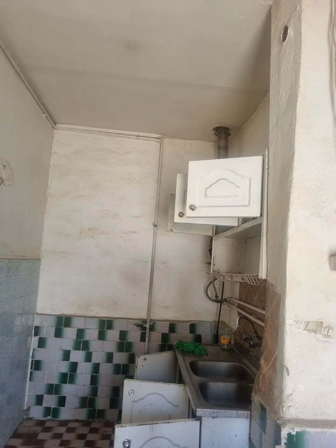 سوئیت ۵۰ متری