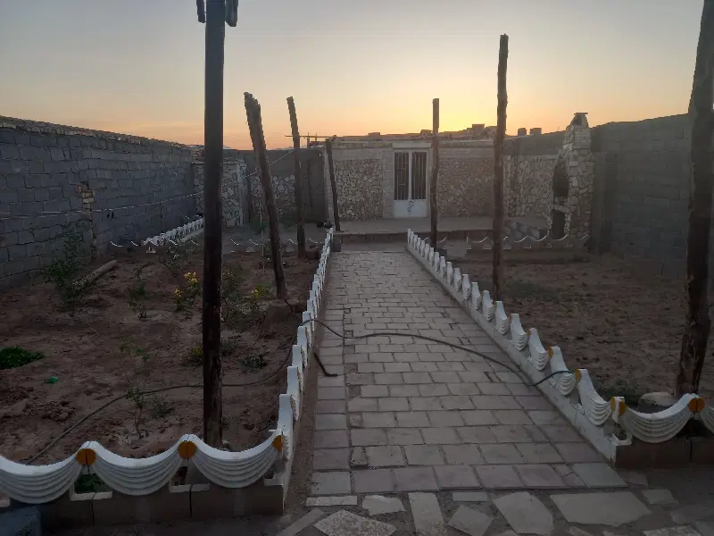 زمین ۴ دیواری