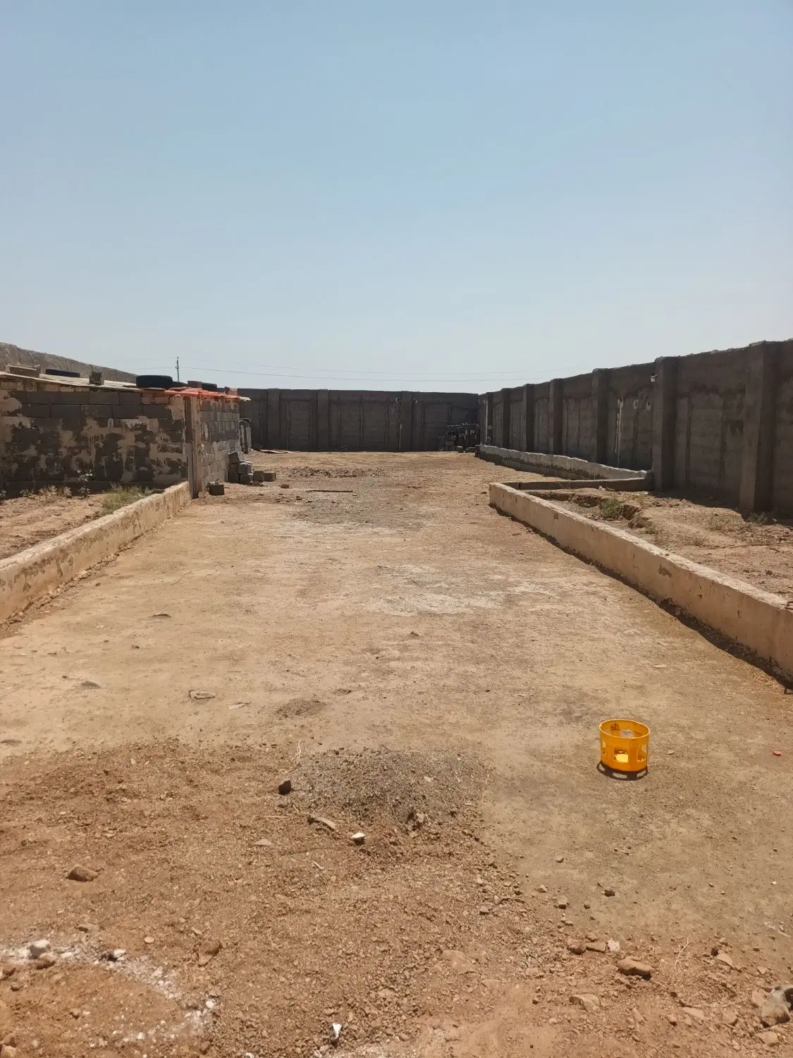 چهار دیواری دامداری