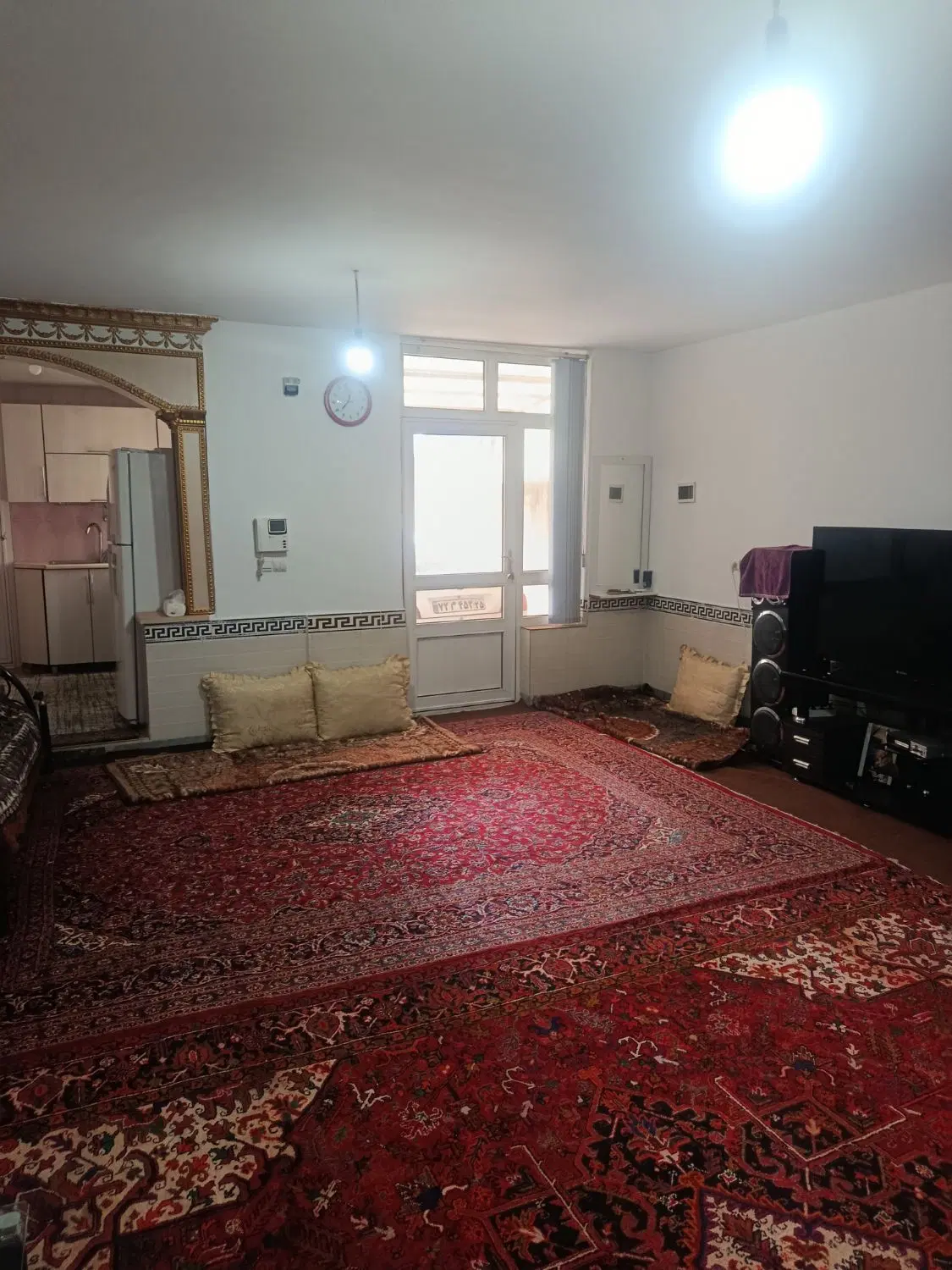 ساختمان نقلی دوطبقه