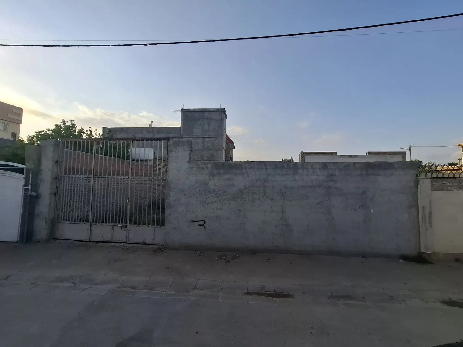 زمین رخشنده