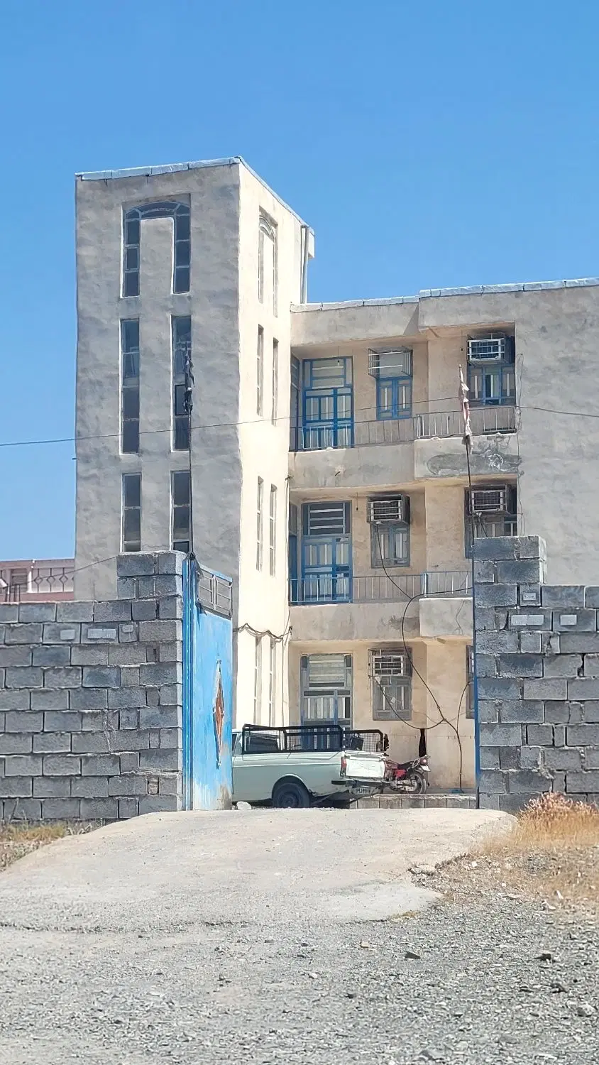 زمین تجاری مسکونی بلوار سدیدپناه با ۳واحد آپارتمان
