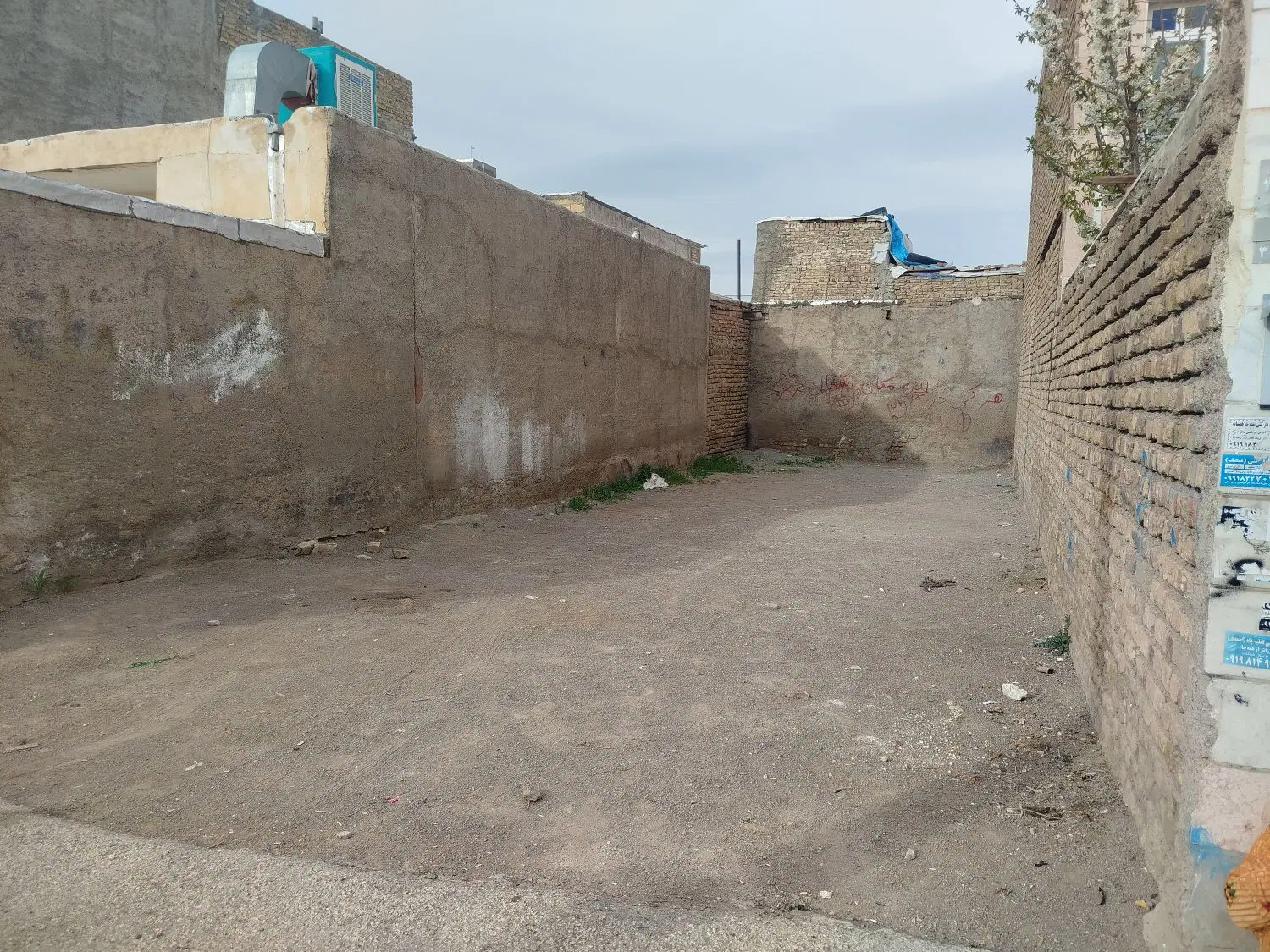 زمین مسکونی متراژ۱۰۳