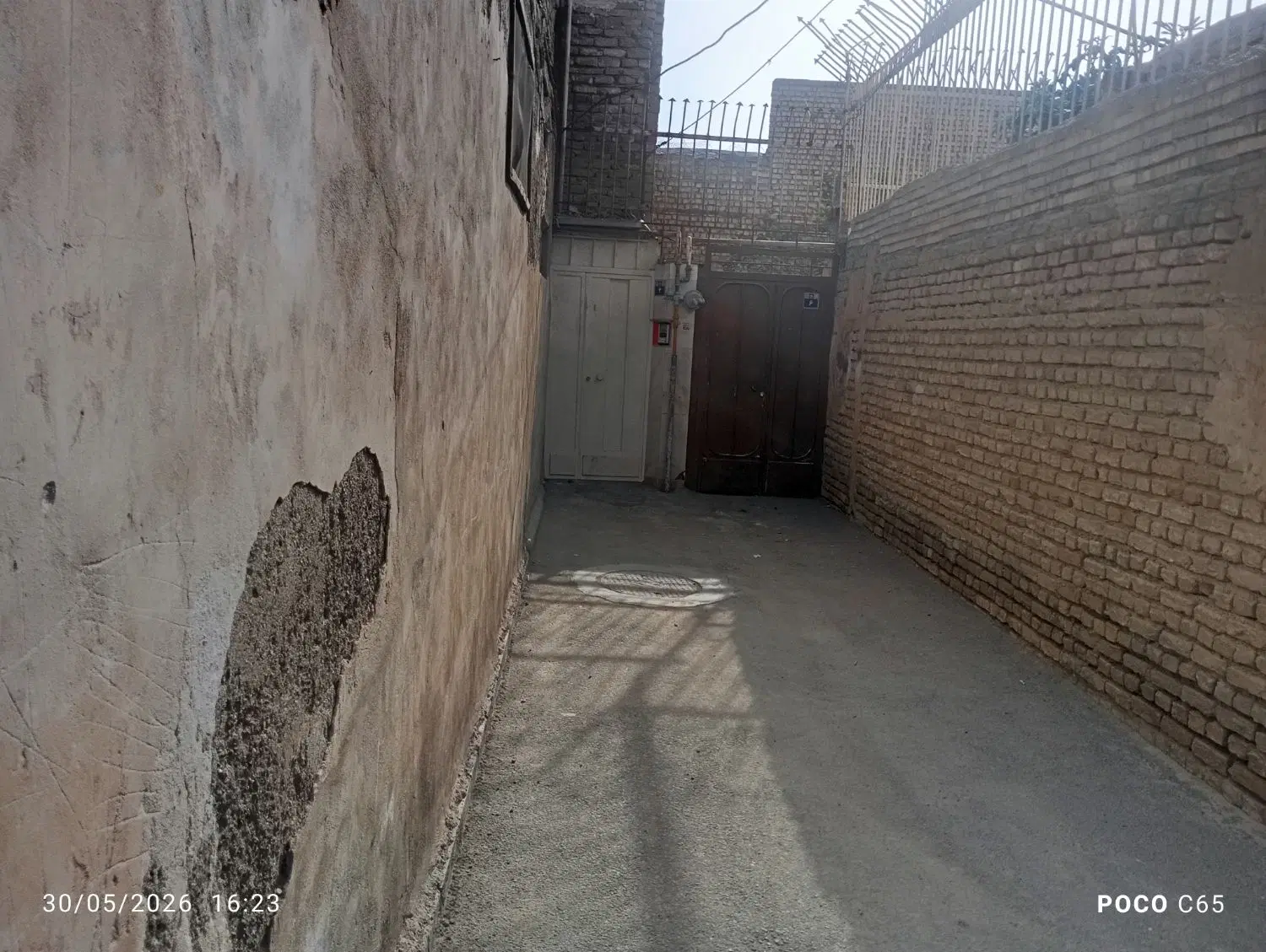 حدود ۲۰۰مترخانه کلنگی  به فروش می رسد