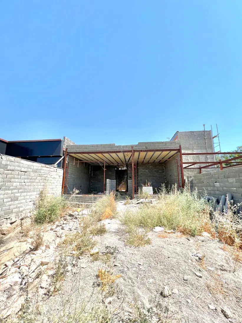 ۳۰۰متر ویلای نیمه کاره عباس آباد سهیلیه