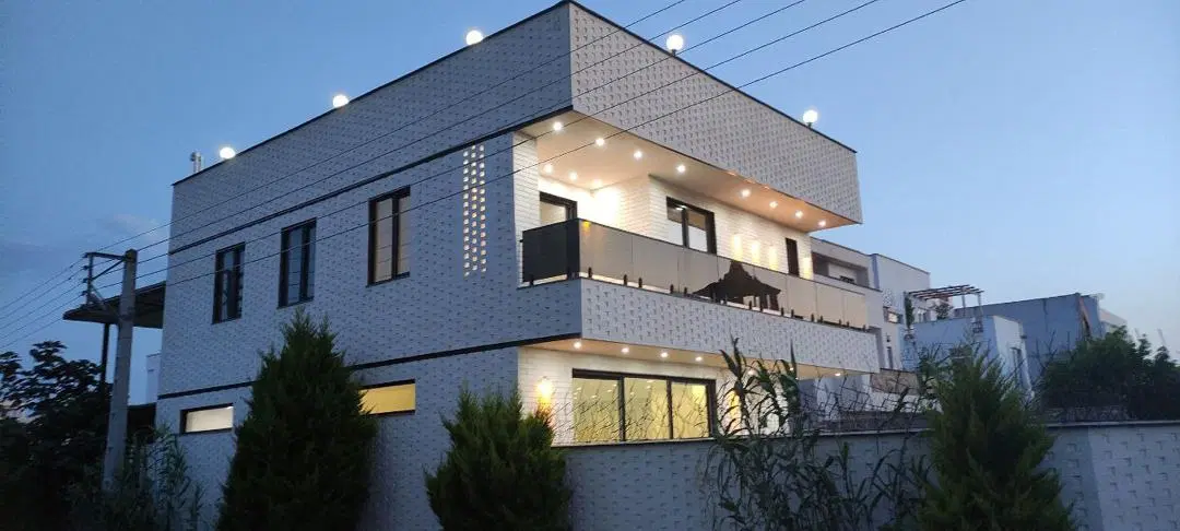 فروش خانه ویلایی ۲۲۰ متری فوری