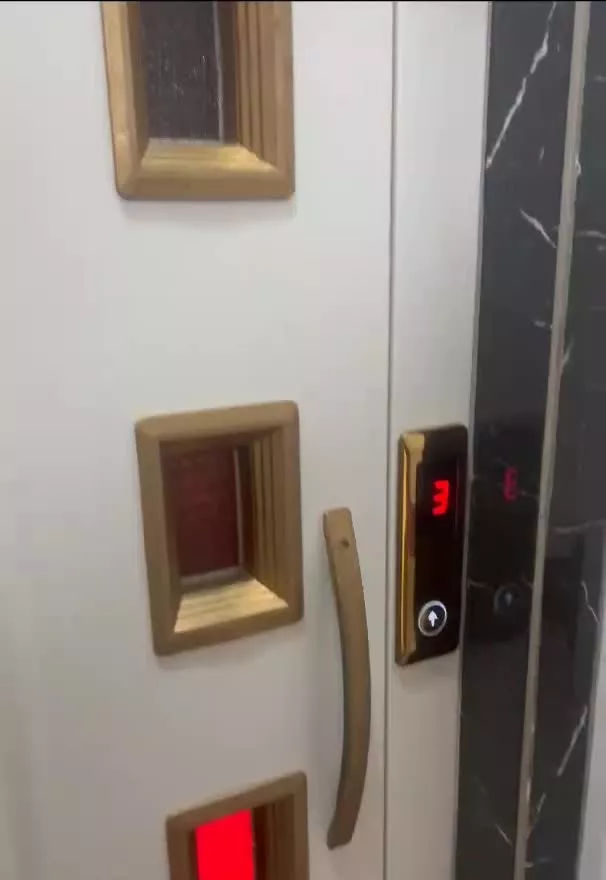 آپارتمان ۱۳۰ متری