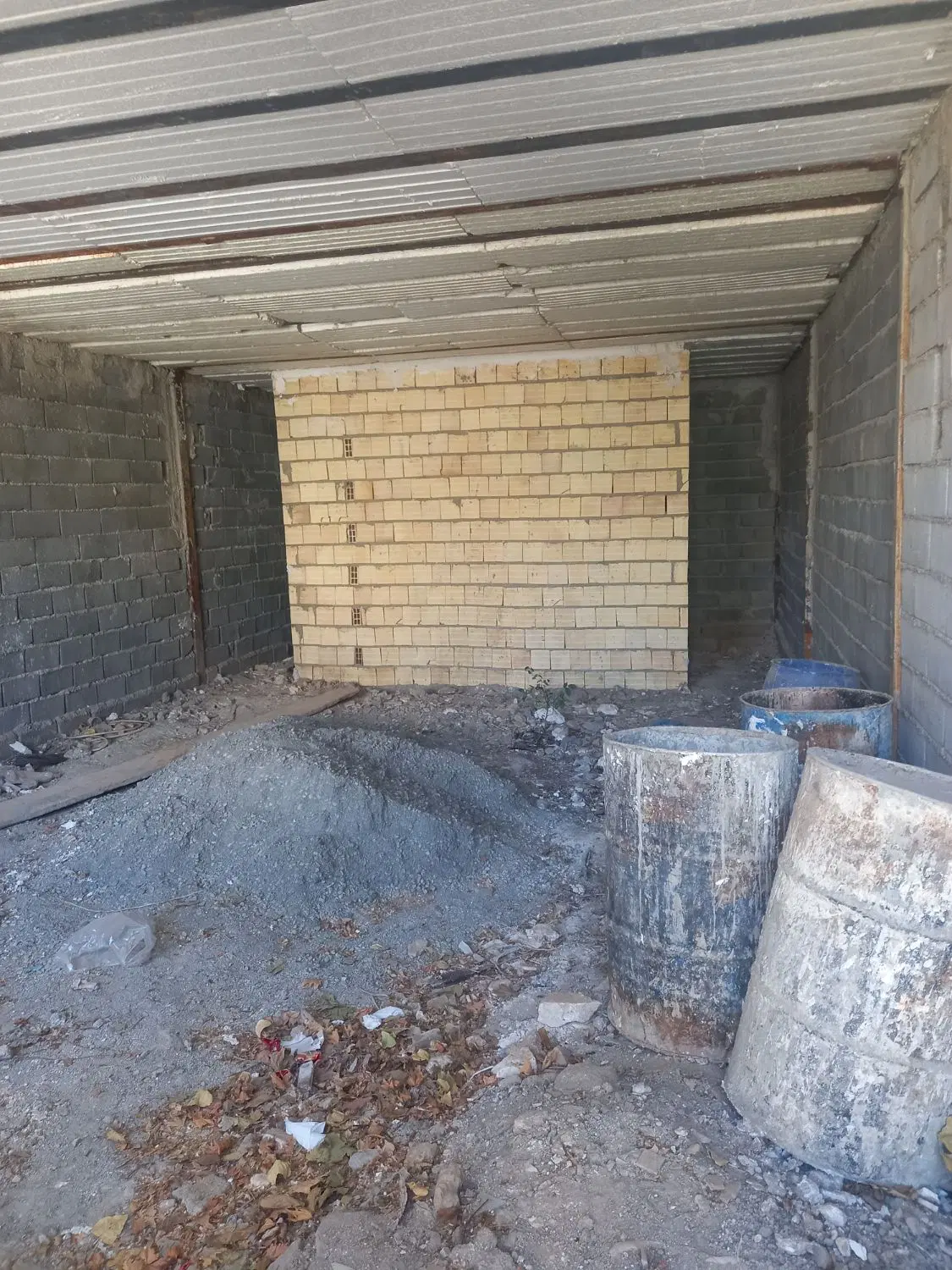 خانه ۱۲۰ متری نیمه کاره