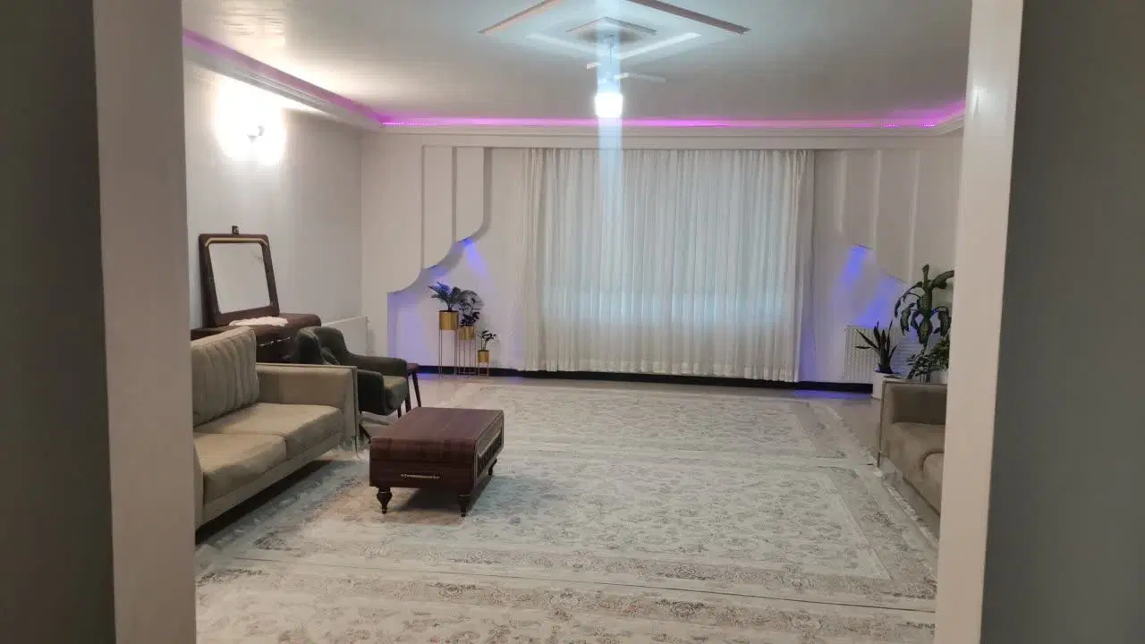 اجاره آپارتمان ۱۳۰ متری تک واحد
