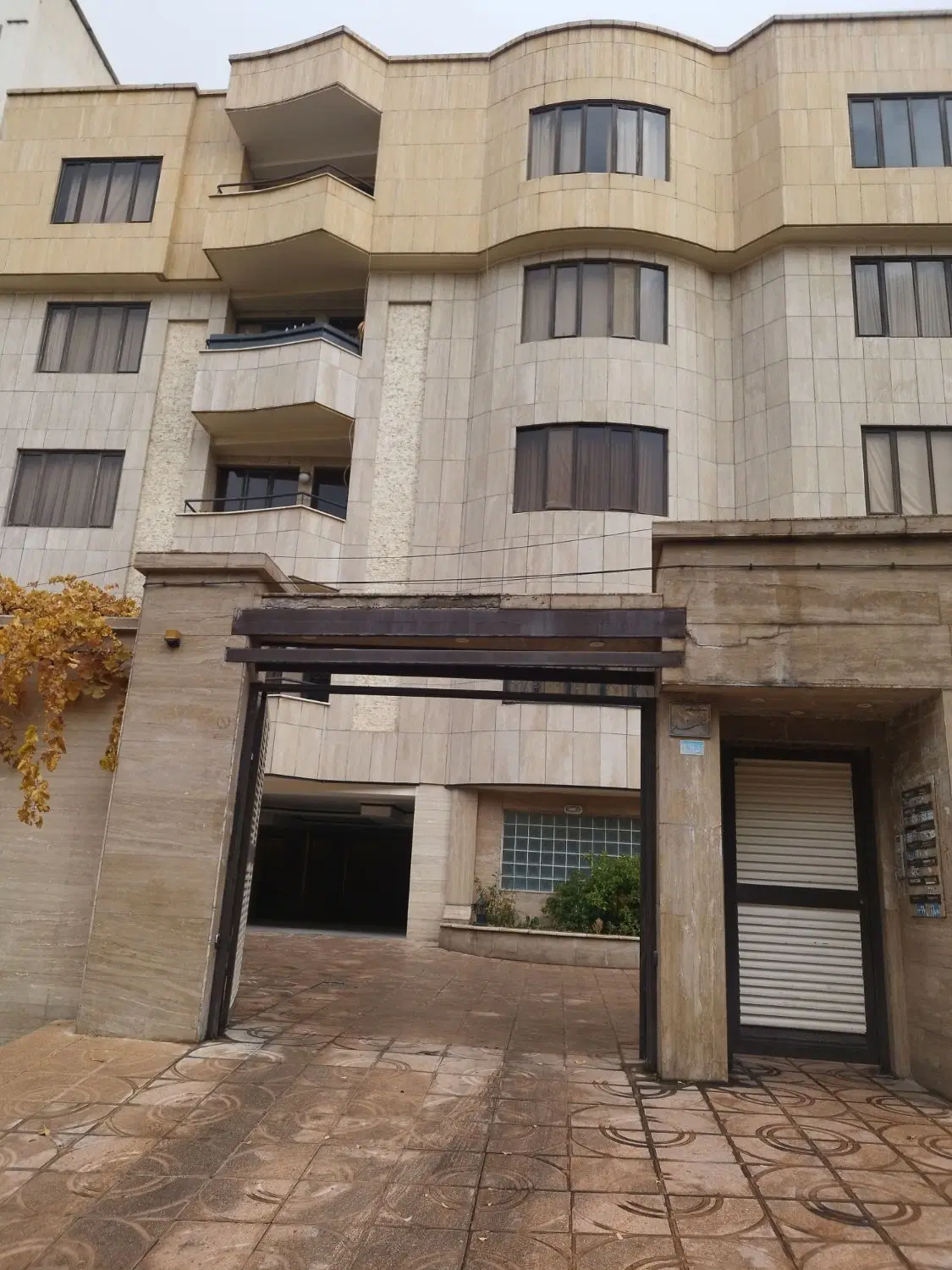 آپارتمان ۹۰متری