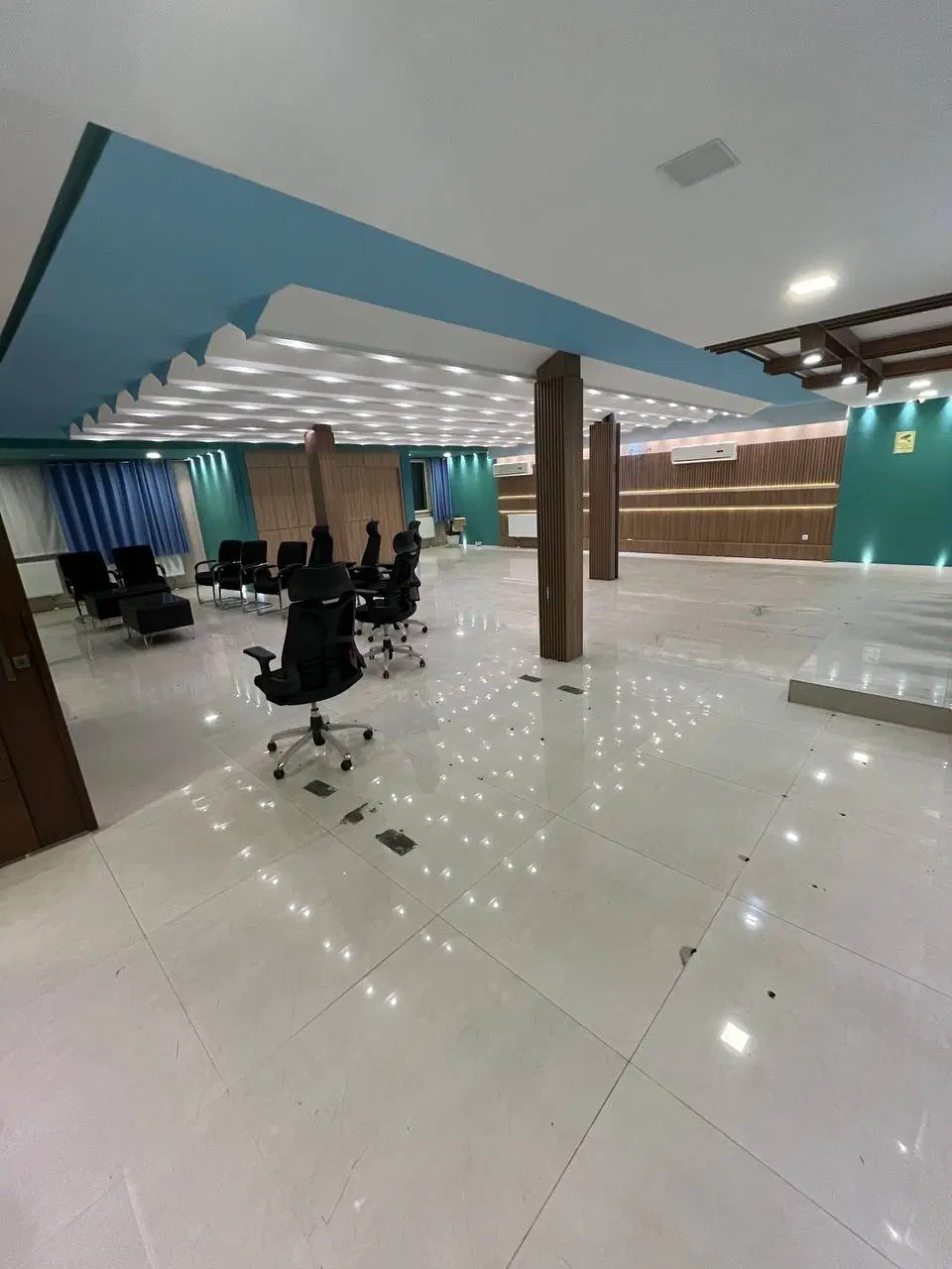 قلب‌تپنده‌همدان موقعیت‌استثنایی دفتر،آموزشگاه و...