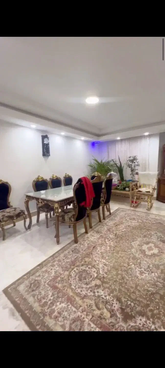 فروش یک طبقه از سه طبقه
