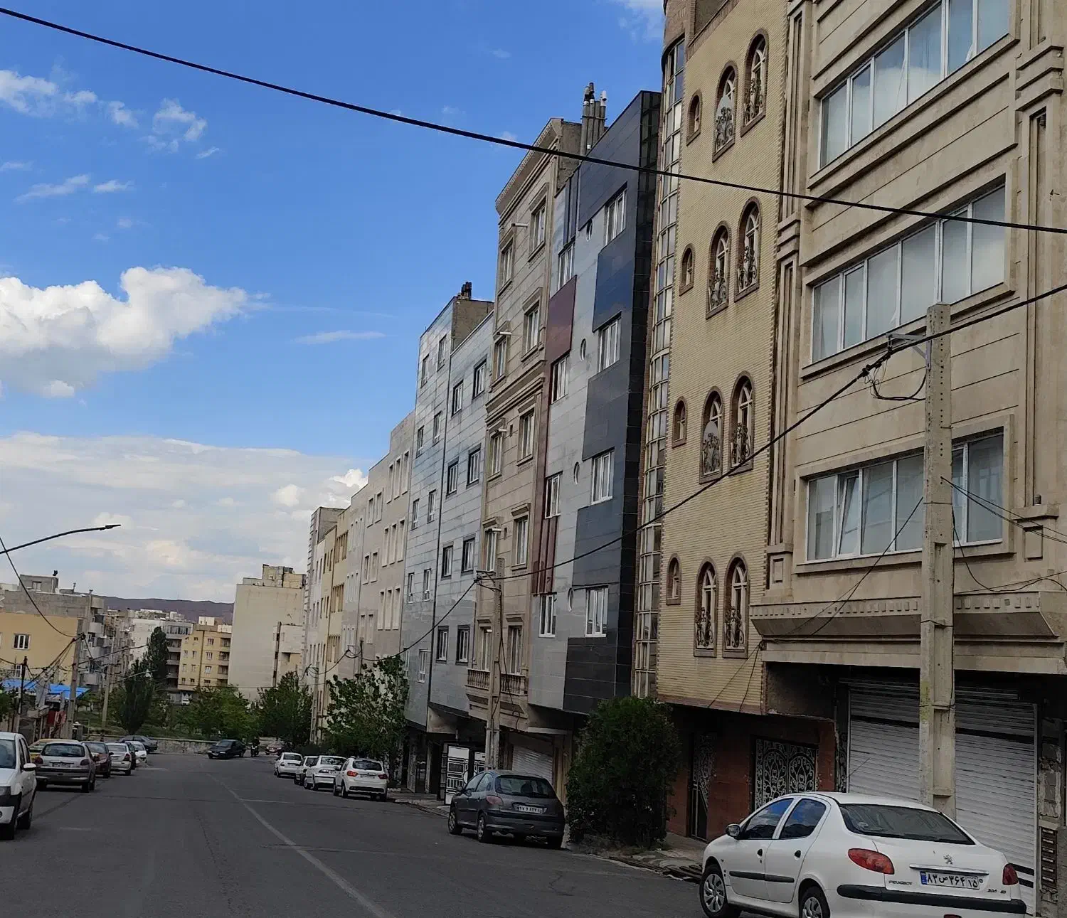 آپارتمان ایل گلی، ویلاشهر، فاز ۳