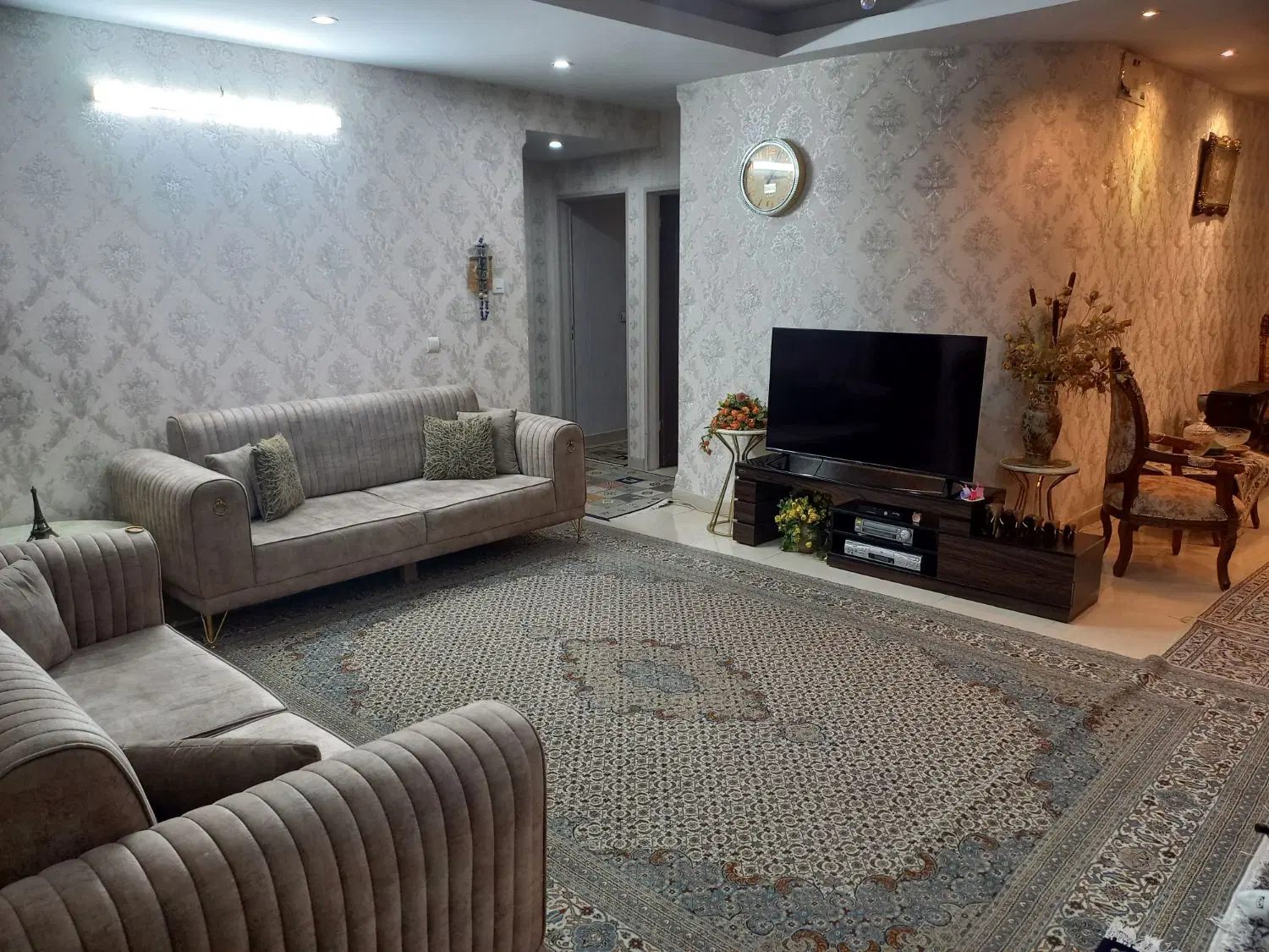 آپارتمان ۱۴۷ متری گوهردشت(داریوش)