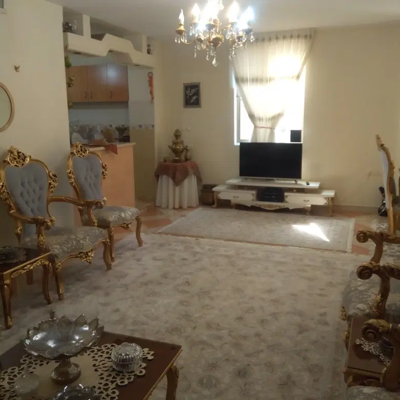 آپارتمان ۸۲ متری
