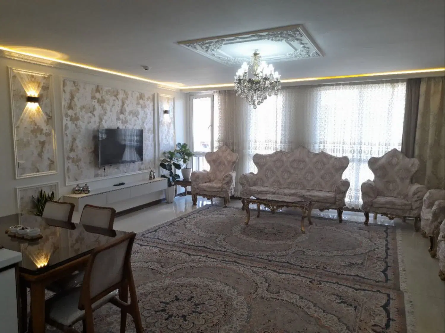 117متری اکباتان اندیشه