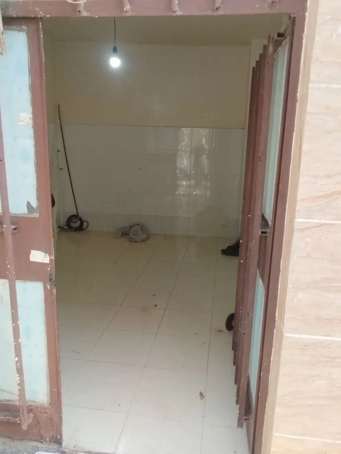 اجاره ای مغازه ۱۵ متری