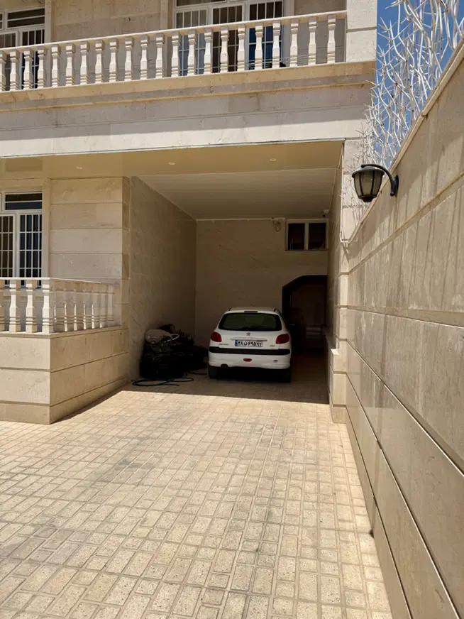 دو طبقه ویلایی نوساز فول امکانات