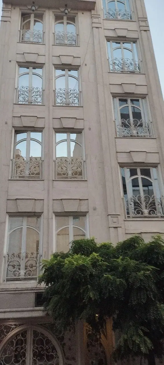 فروش دو واحد آپارتمان در یک ساختمان
