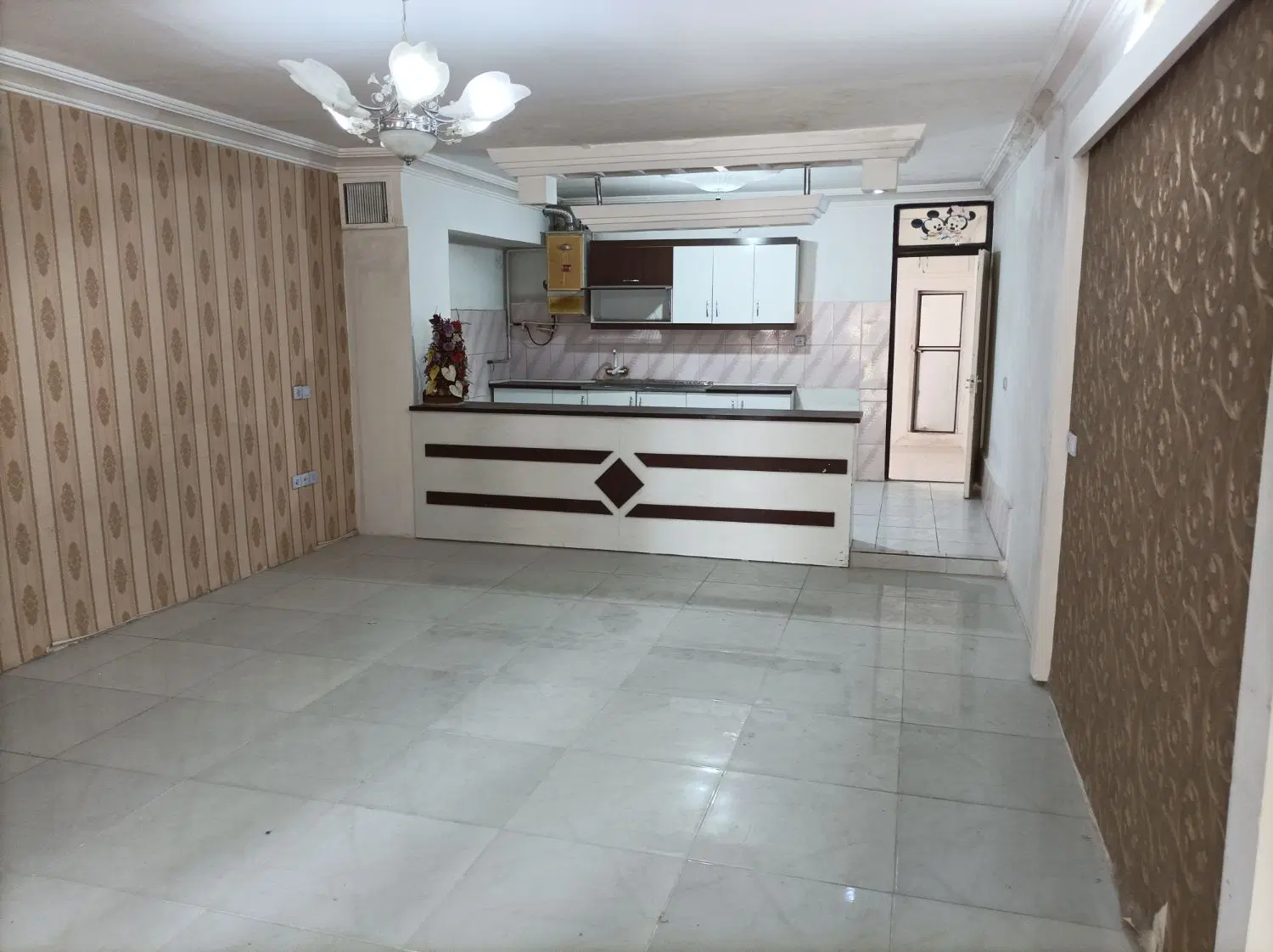 آپارتمان 120متری طبقه دوم 2خواب