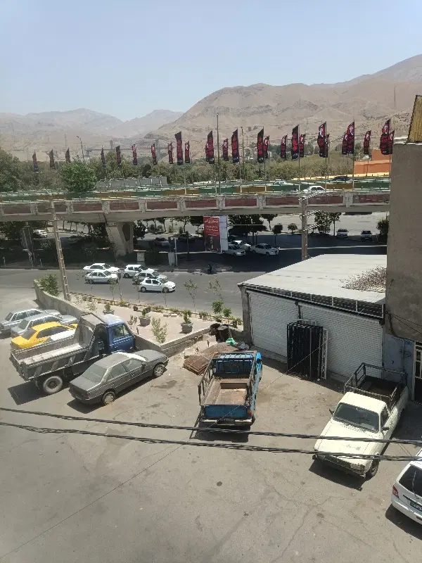 مغازه 22متری سقف ۴متر بالکن سرویس بهداشتی حمام