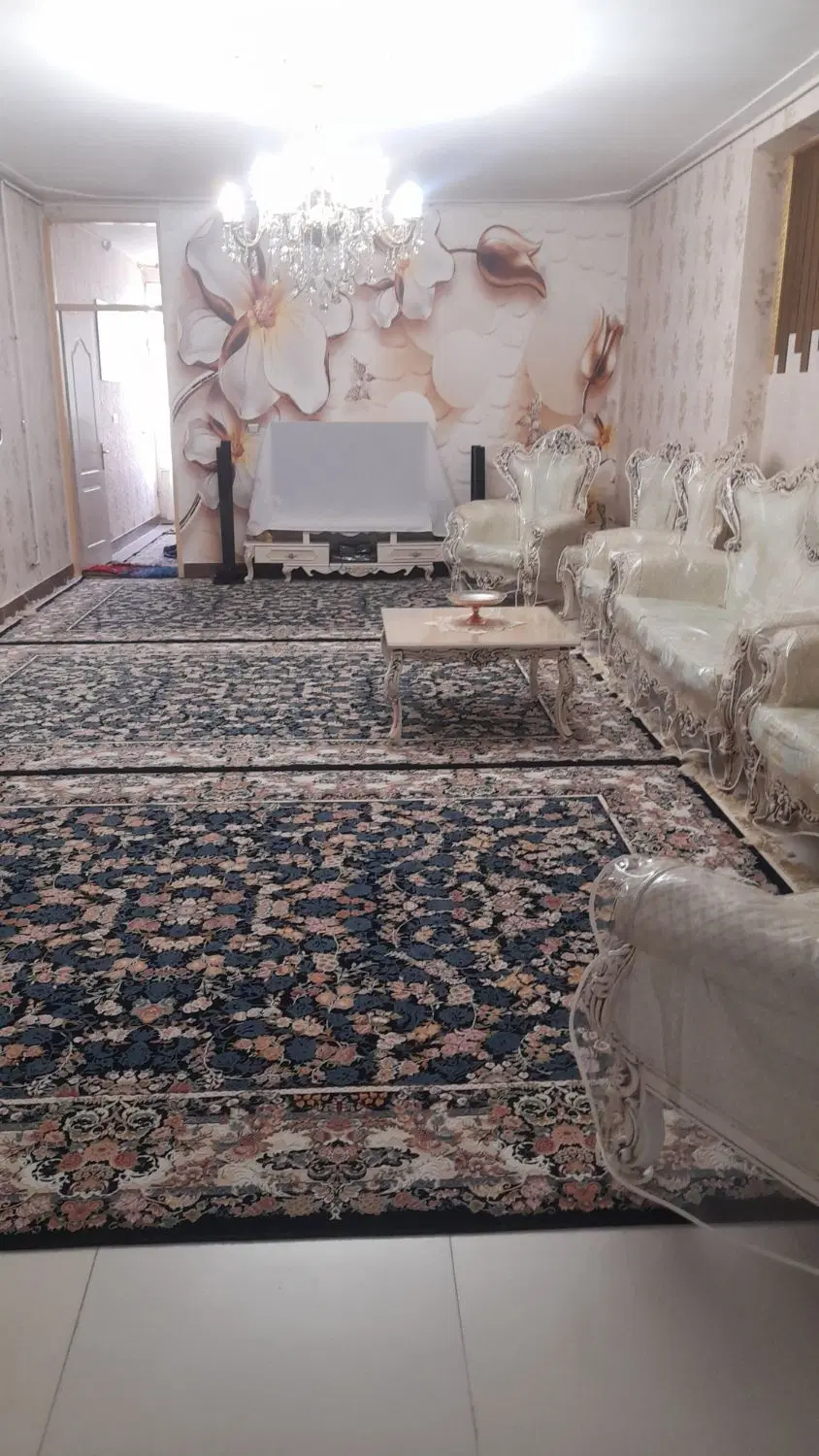 ویلایی دوطبقه بلوار طاقبستان