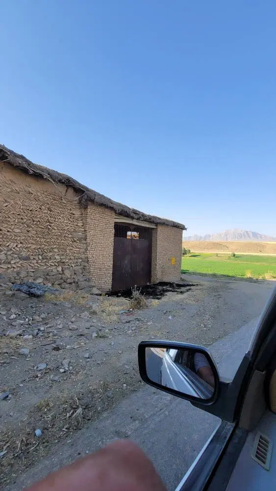 خانه سنتی و قلعه تاریخی مناسب بوم‌گردی با سند رسمی