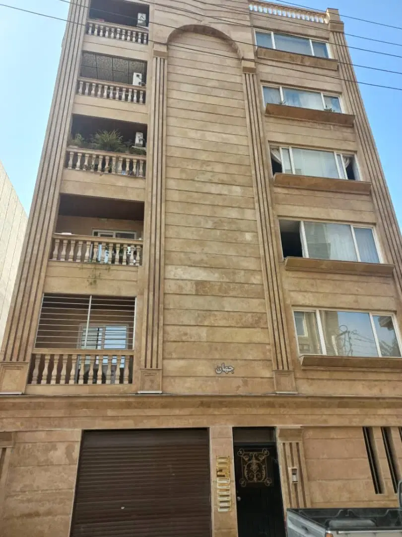 اپارتمان در معلم