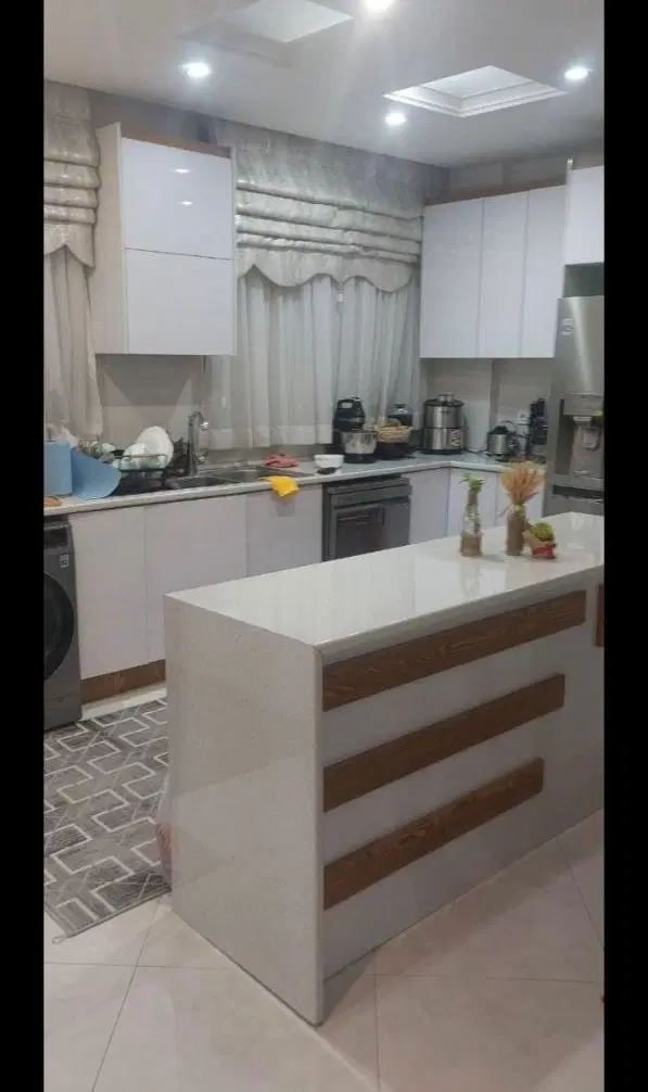 آپارتمان تک واحدی نبرد