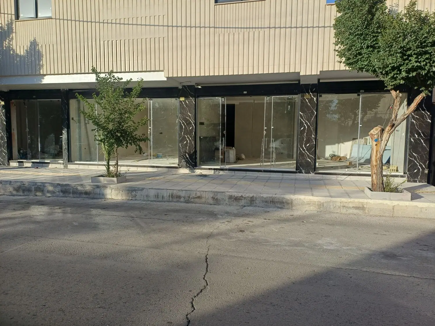فروش مغازه ۳۰ متری گلستان
