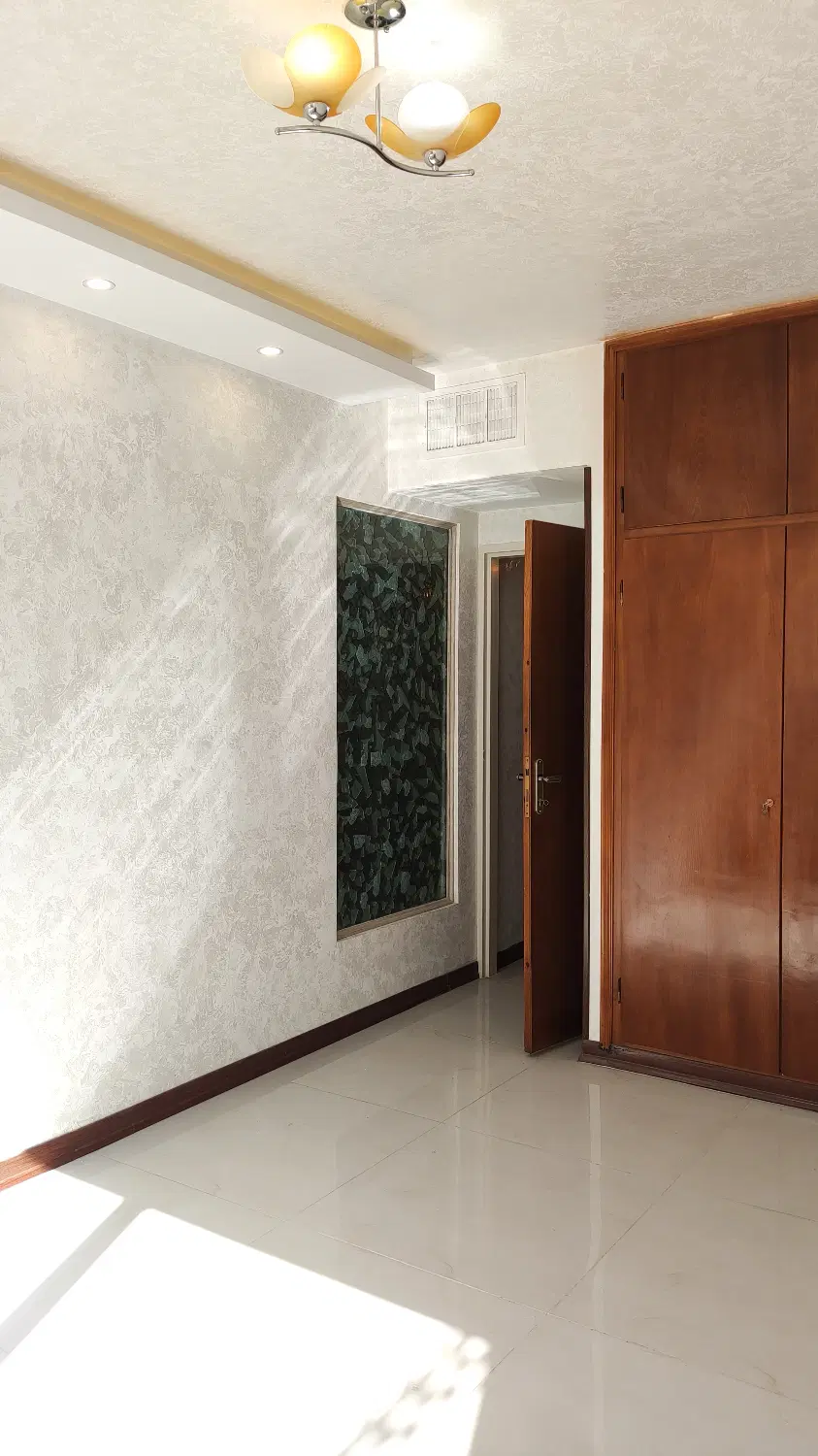 آپارتمان 130 متری خاقانی