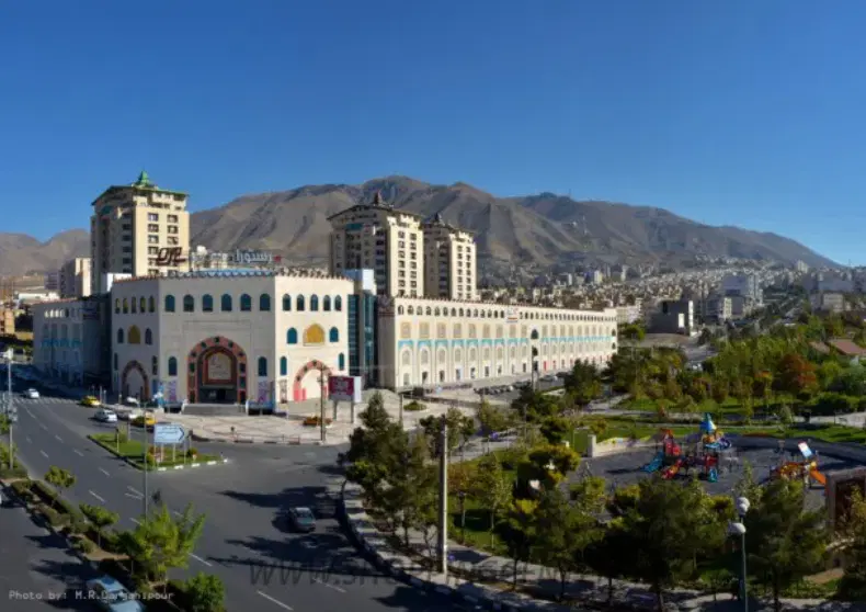 ۲۸ متر مغازه ورودی اصلی هشت ضلعی همکف مجتمع مهستان