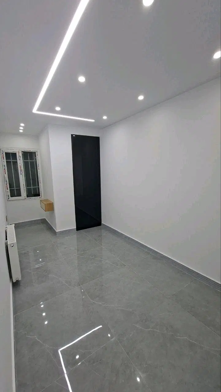 ۵۸ متر طبقه اول کلاً ۹ واحد با پارکینگ اختصاصی