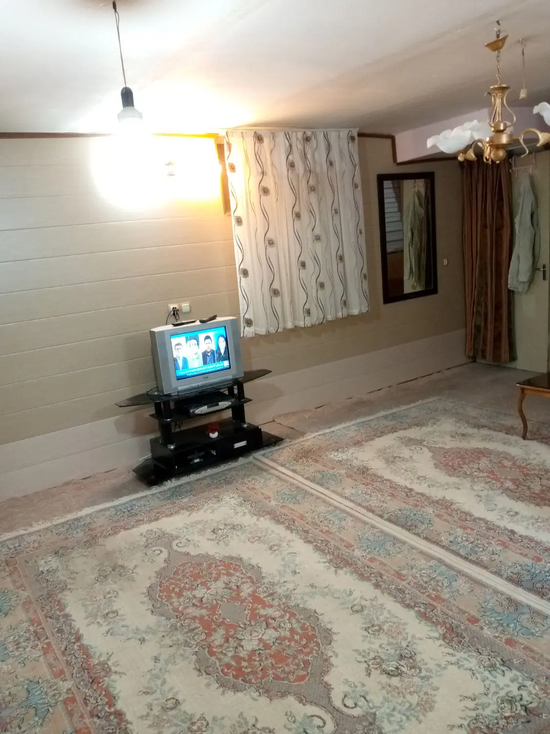 اجاره کوتاه مدت نزدیک پل خواجو