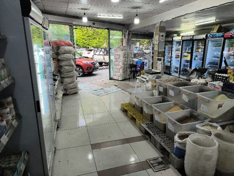 واگذاری هایپر مارکت