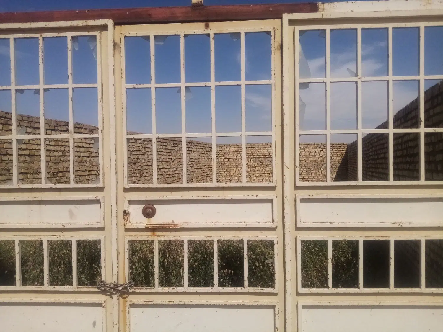 زمین فروشی