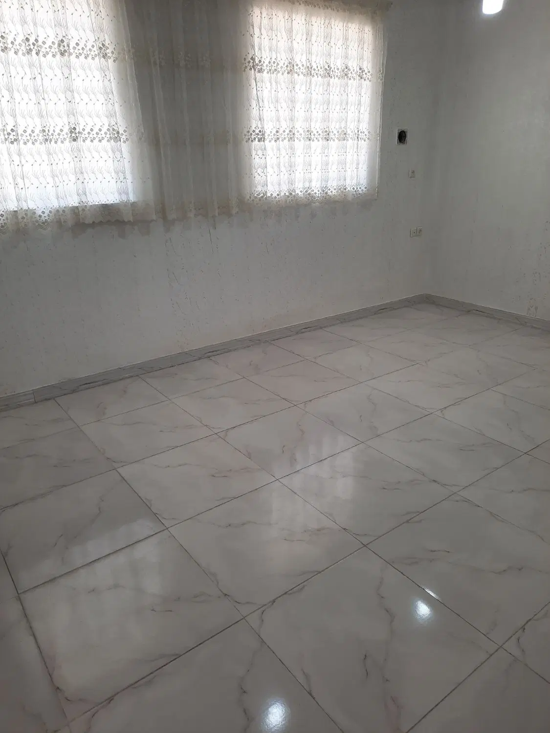 خانه ویلایی در شهرک سینا