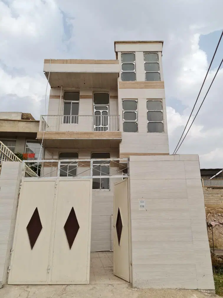 خانه دو طبقه سند جدا خیابان والیه قصرشیرین