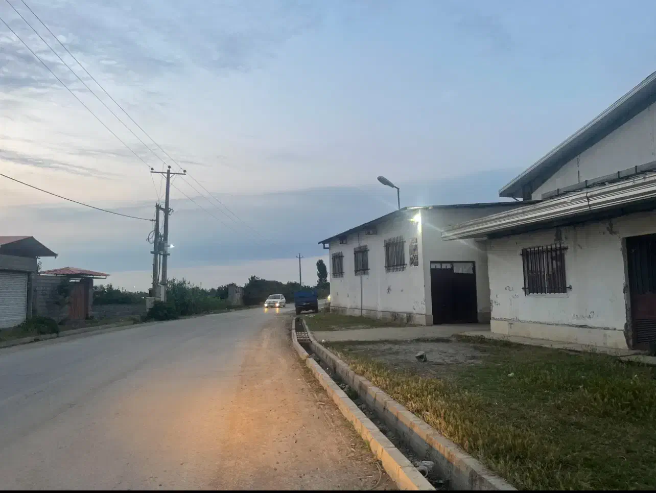 زمین ۶۵۰ متری مناسب ساخت تجاری و مسکونی