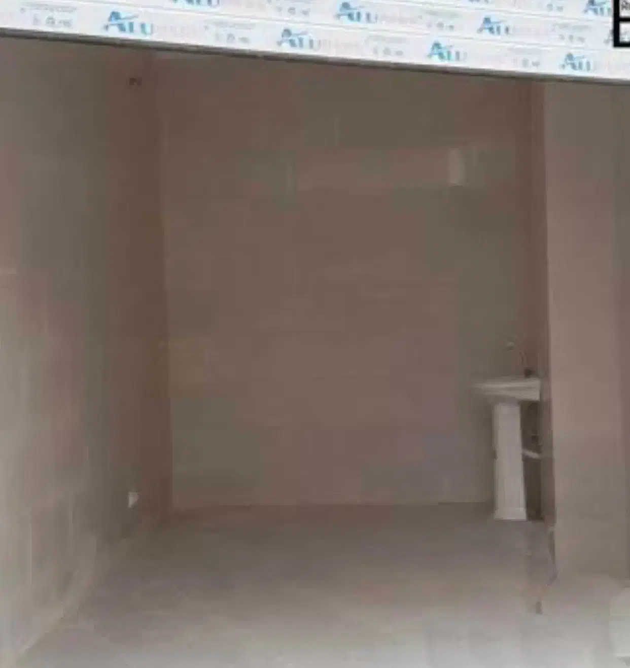 فروش یک باب مغازه در بازار روز چالوس