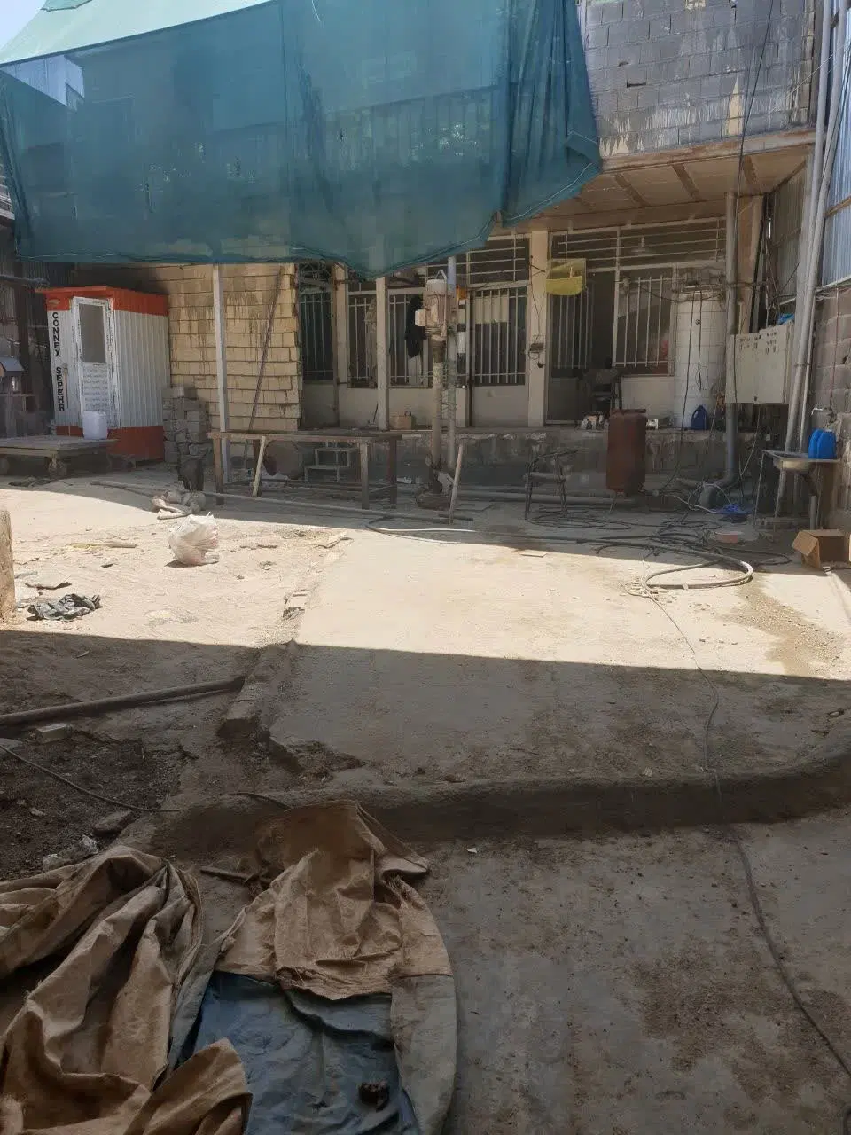 سوله کارگاه اجاره ای ۴۰۰ متر با کلیه امکانات