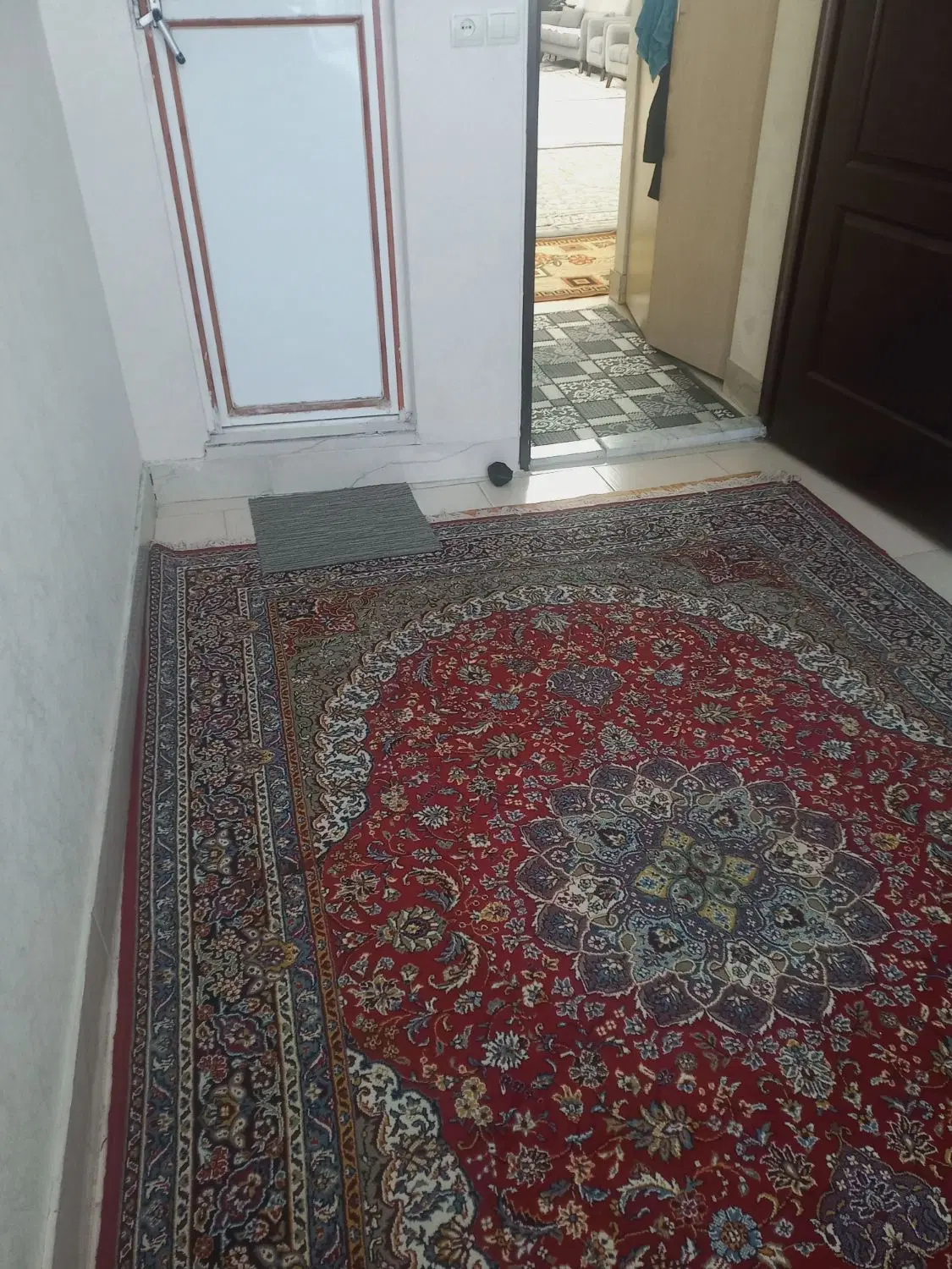 یک واحد آپارتمان ۱۴۰متری مصلی