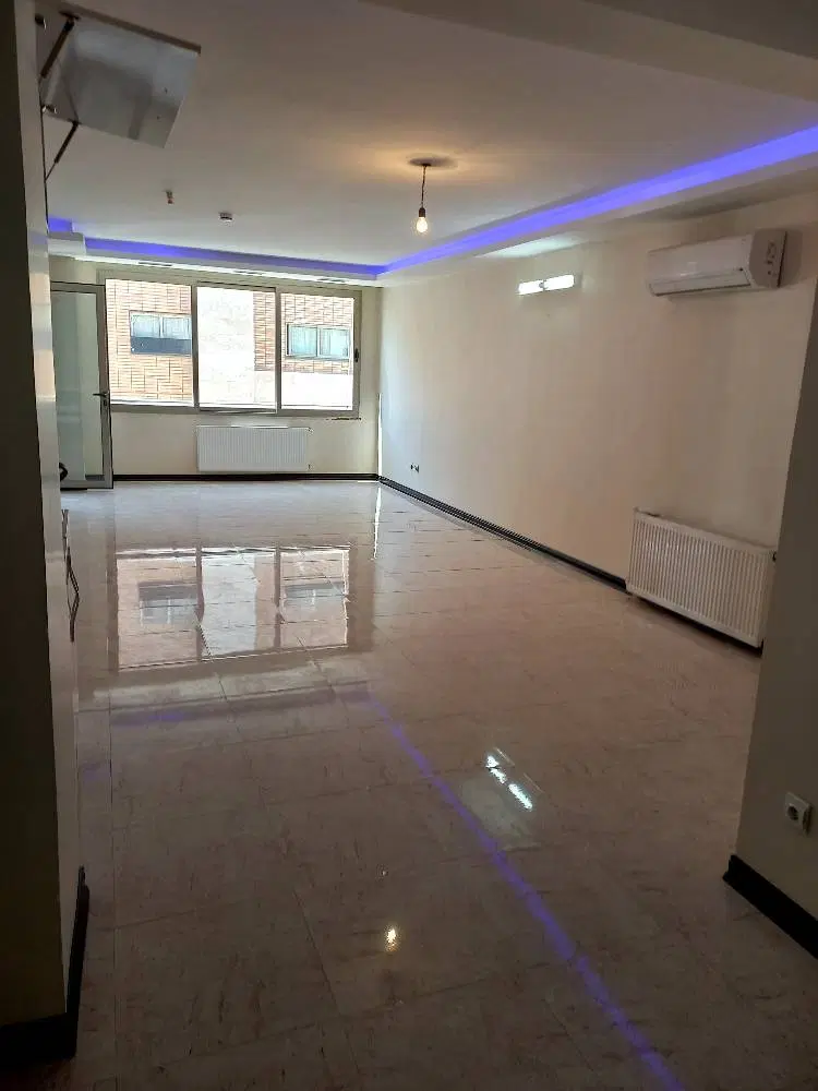 اپارتمان 120 متری_رباط سوم_دو خواب_جنوبی_طبقه سوم