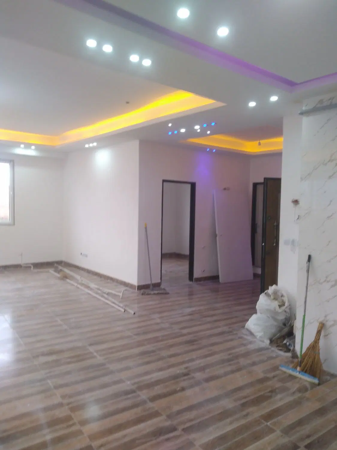 ویلایی چهار طبقه در کوی فرهنگ