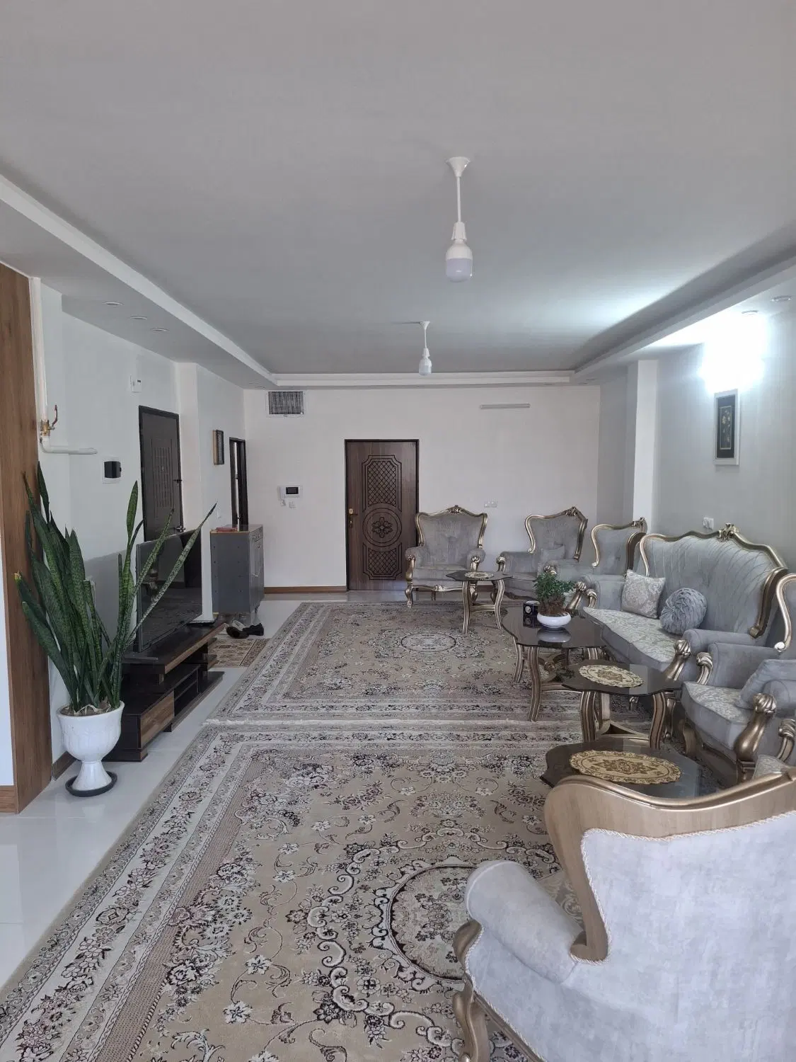 سلام وعز ادب مزل مسکونی 130 متر
