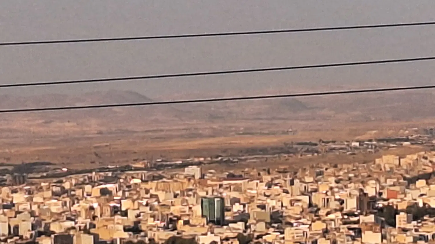 خانه ویلایی با مغازه