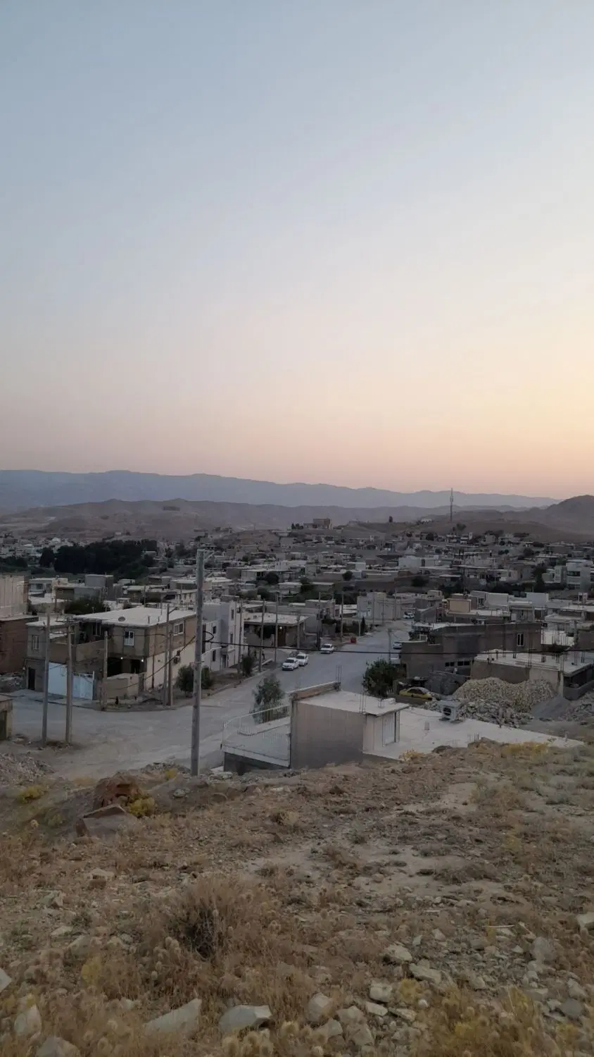 زمین بالای استادیوم زمین های میرزایی