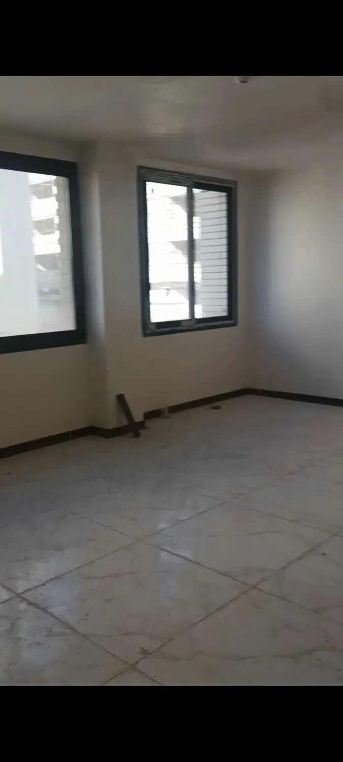 اپارتمان ۱۲۰ متری گل نرگس. بلوک نیاوران